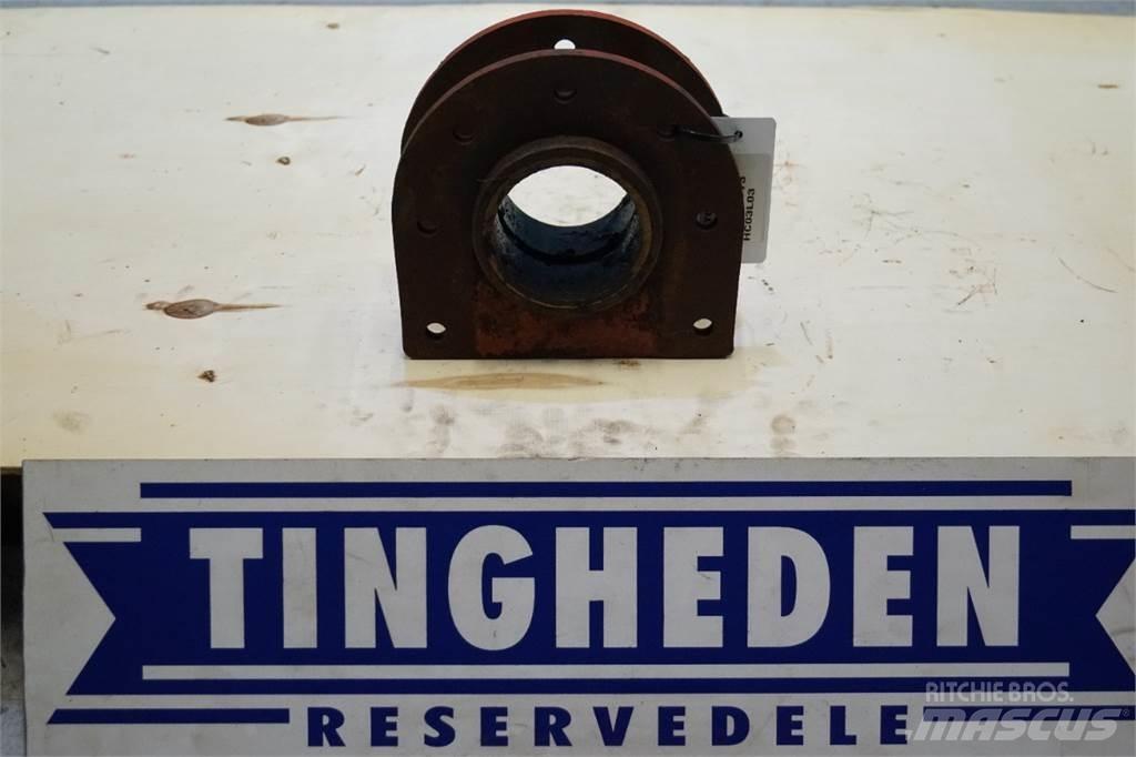 Hesston 4700 Sonstige Grünlandgeräte