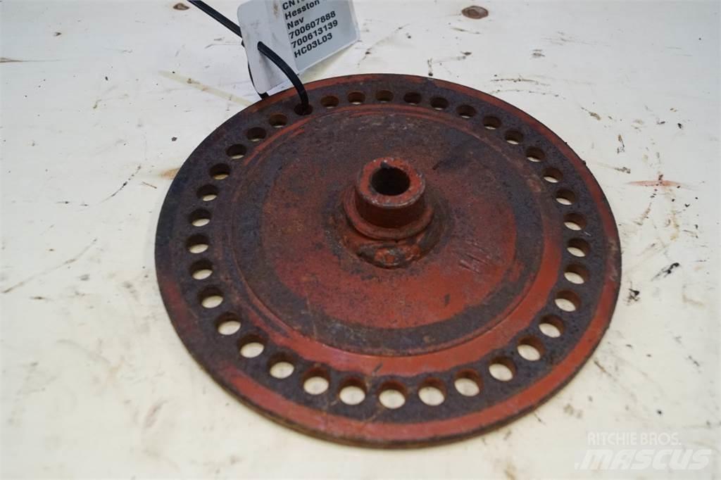 Hesston 4700 Sonstige Grünlandgeräte