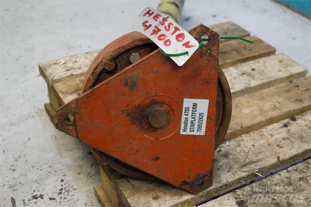 Hesston 4700 Sonstiges Traktorzubehör