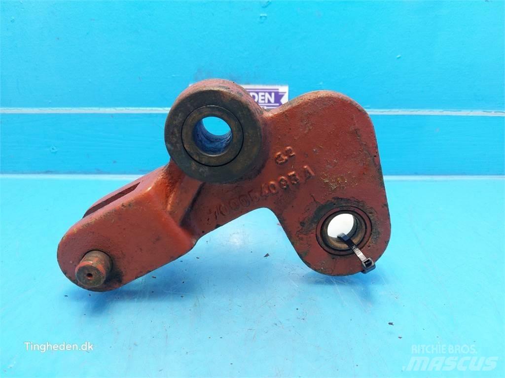 Hesston 4700 Ballenklammer