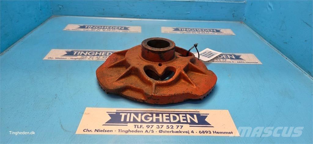 Hesston 4700 Sonstige Grünlandgeräte