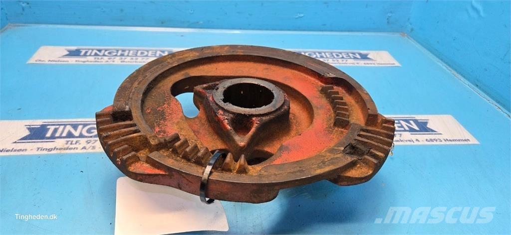 Hesston 4700 Sonstige Grünlandgeräte