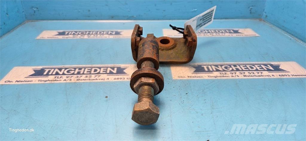 Hesston 4700 Sonstige Grünlandgeräte