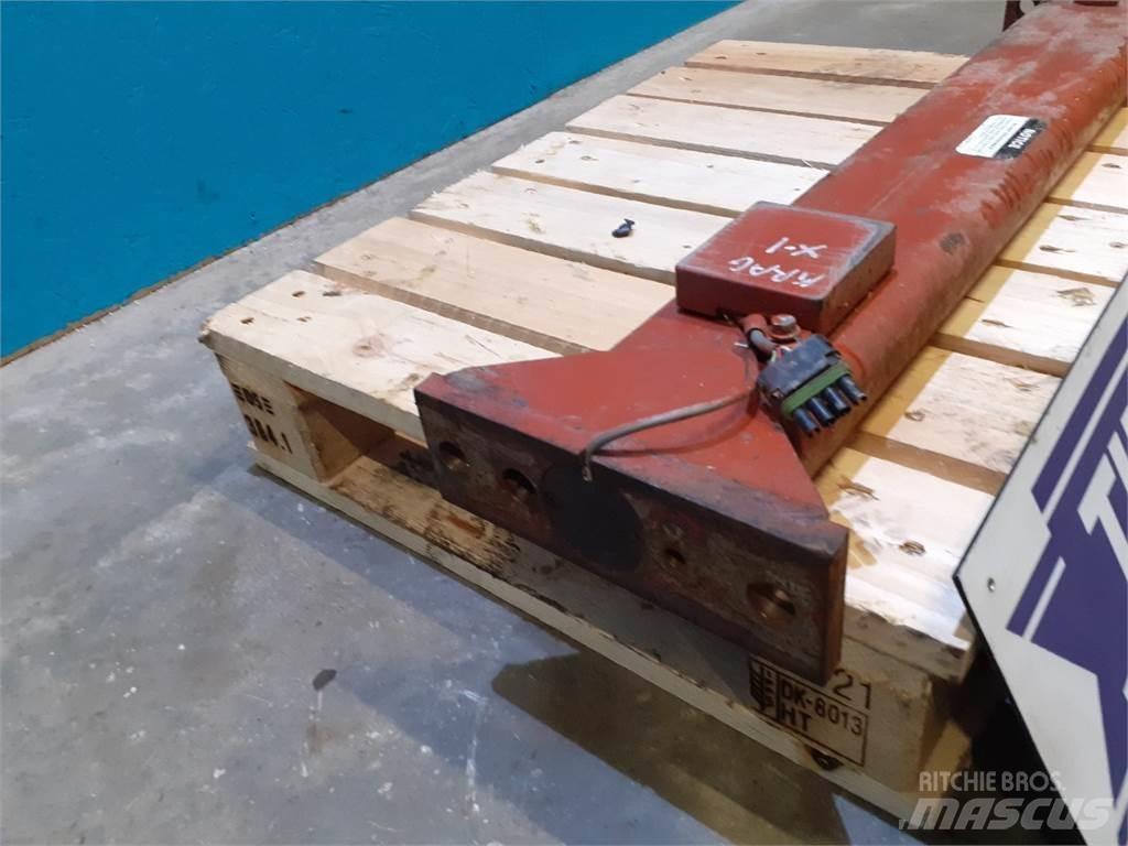Hesston 4900 Sonstige Grünlandgeräte