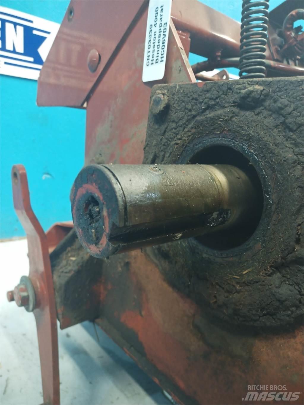 Hesston 4900 Sonstige Grünlandgeräte