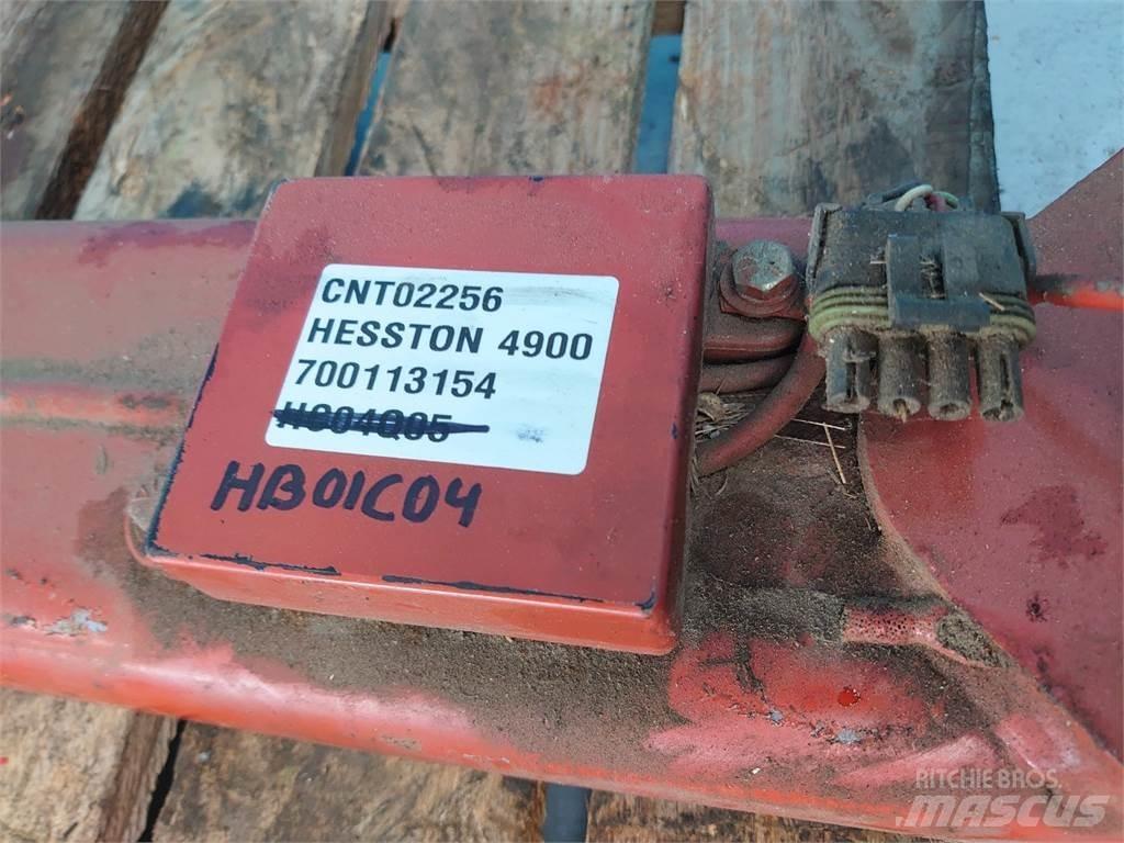 Hesston 4900 Sonstige Grünlandgeräte