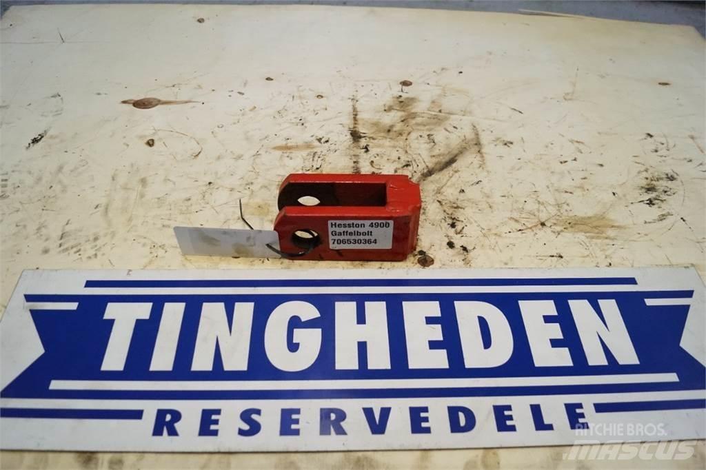 Hesston 4900 Sonstige Grünlandgeräte