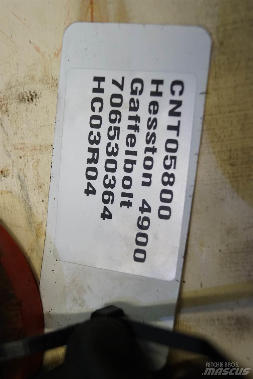 Hesston 4900 Sonstige Grünlandgeräte