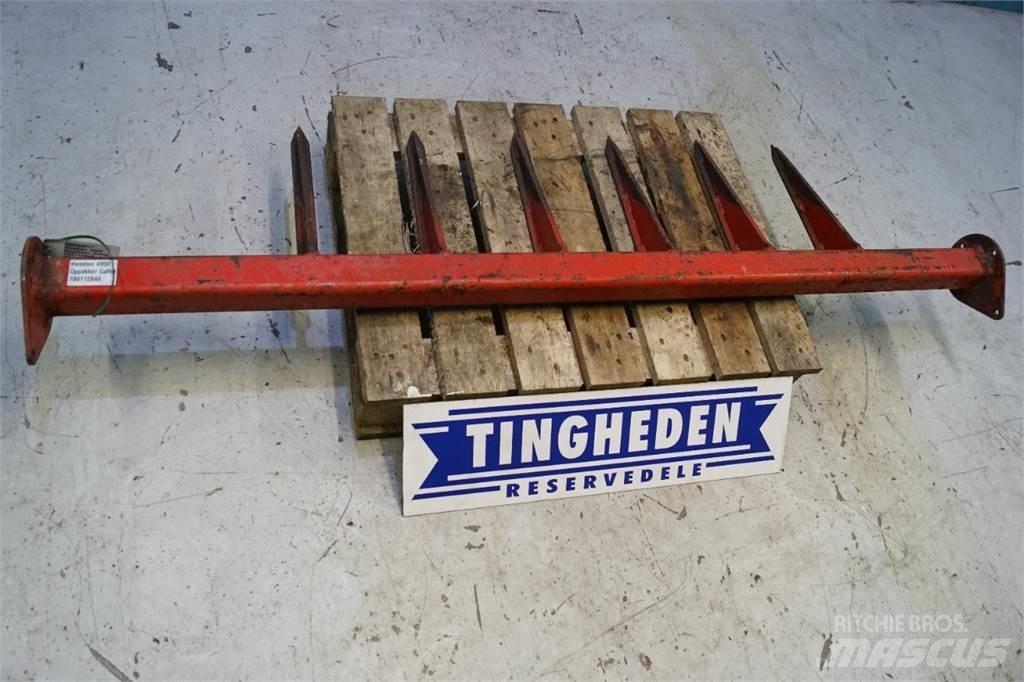Hesston 4900 Sonstige Landmaschinen