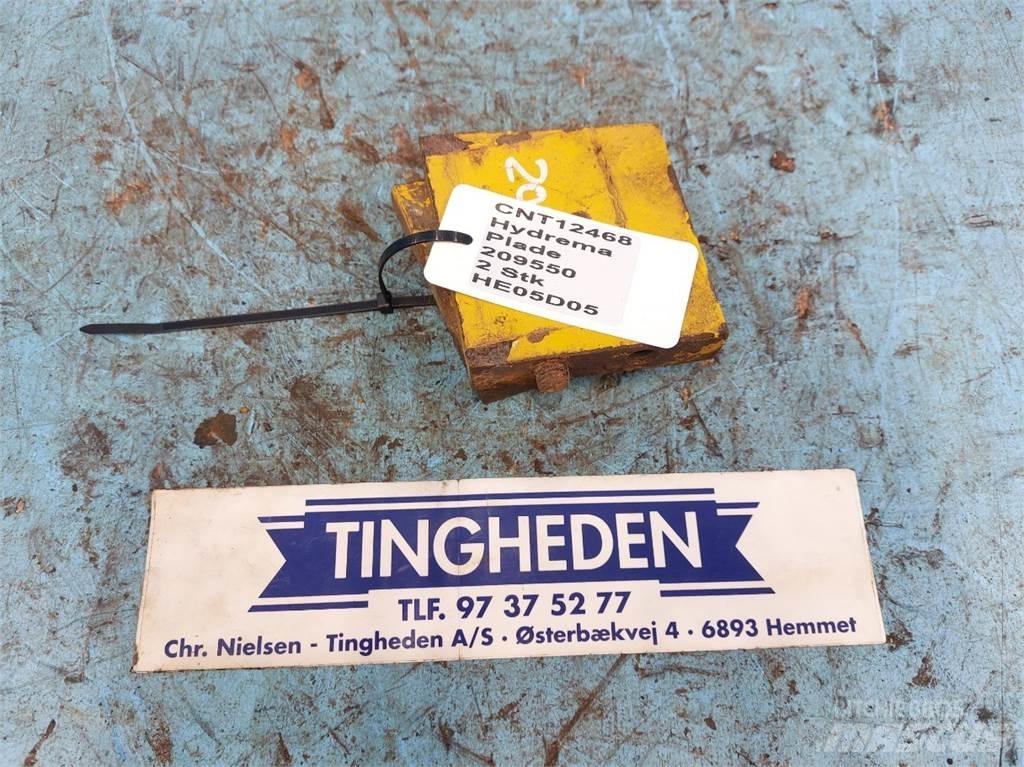 Hydrema 906 Ausleger