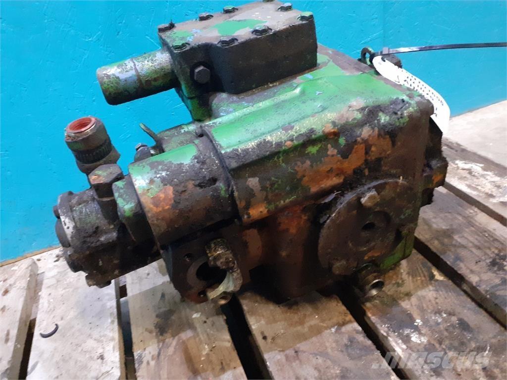 John Deere 1075 Hydraulik
