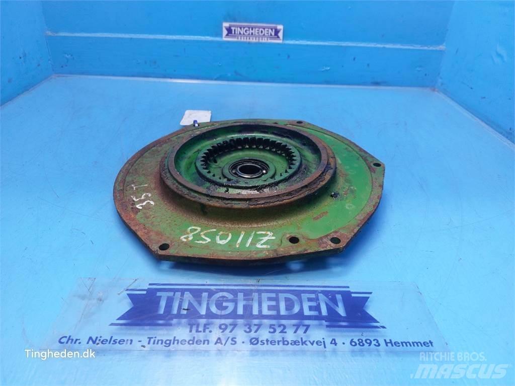 John Deere 1085 Sand- und Salzstreuer