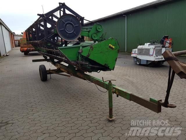 John Deere 16 Zubehör Mähdrescher