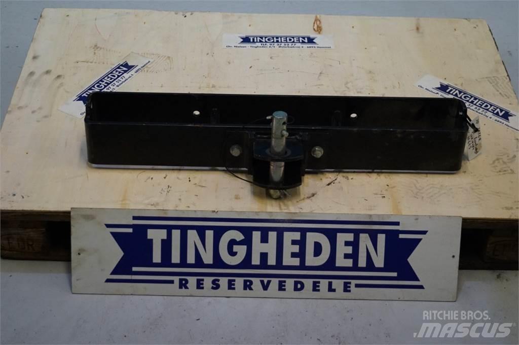 John Deere 2026R Frontgewichte