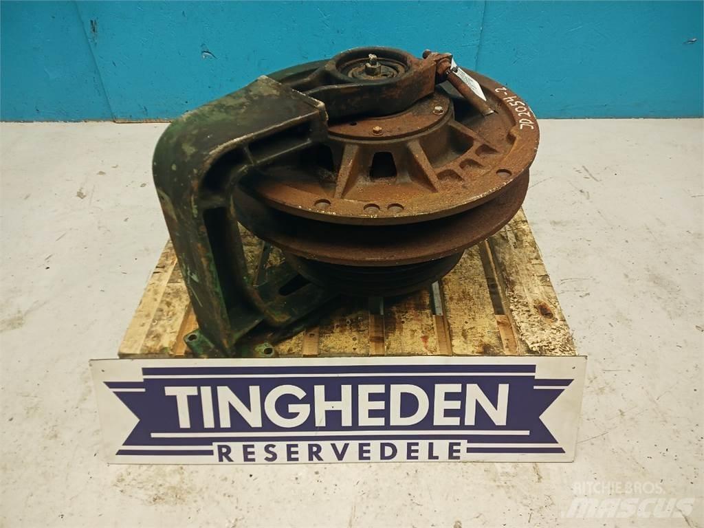 John Deere 2054 Sonstige Landmaschinen