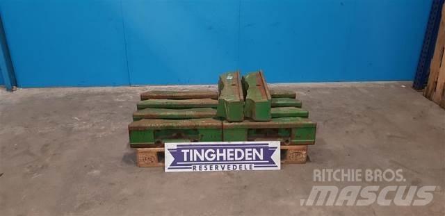 John Deere 3040 Frontgewichte