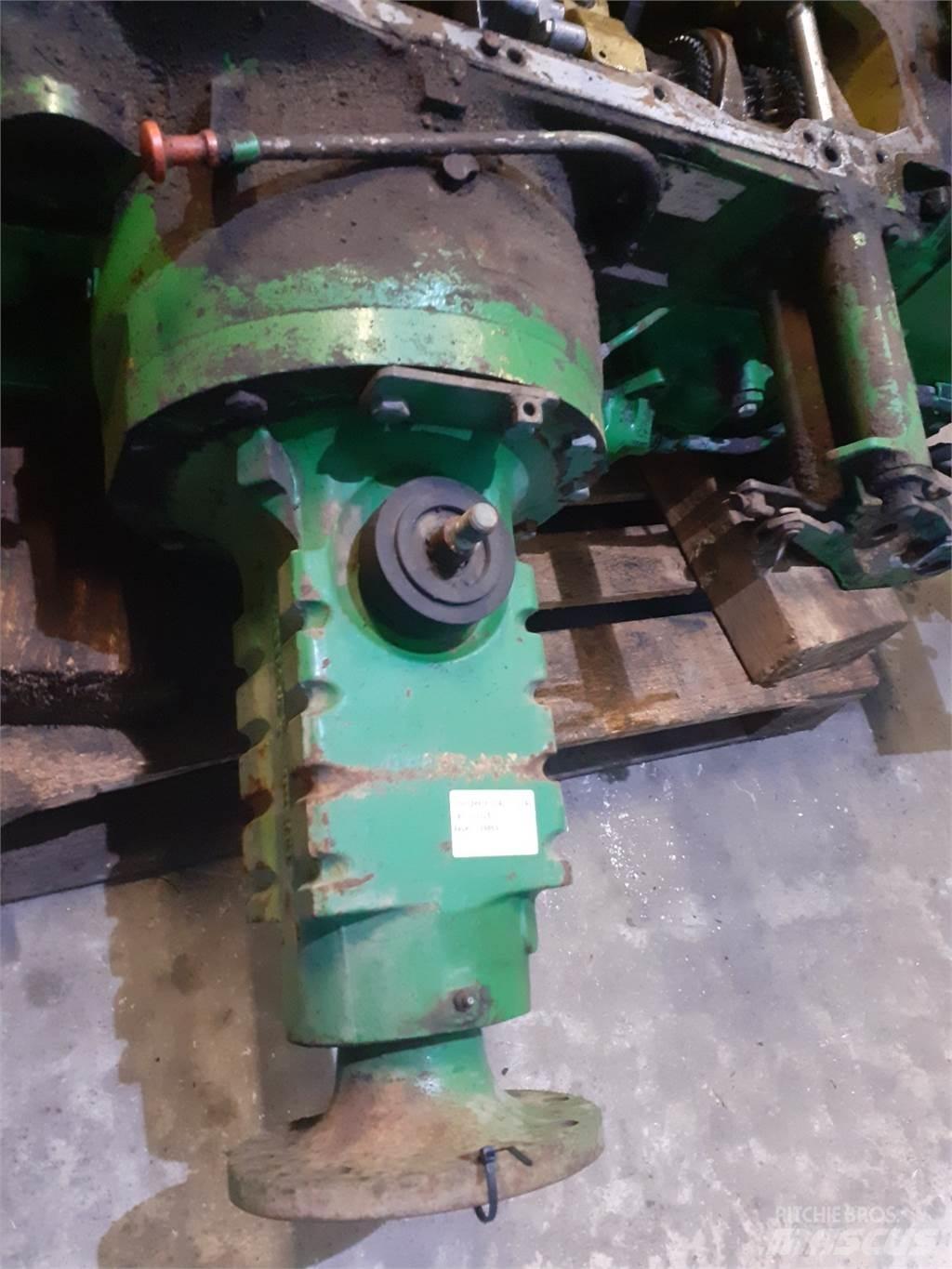 John Deere 3040 Getriebe