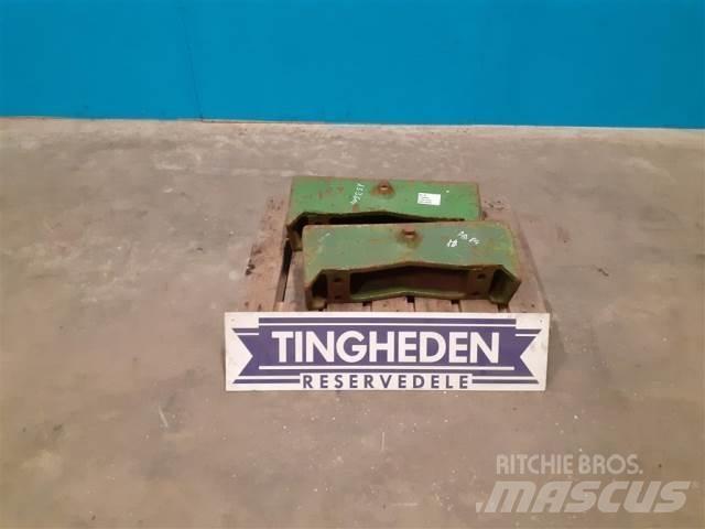 John Deere 4240 Frontgewichte