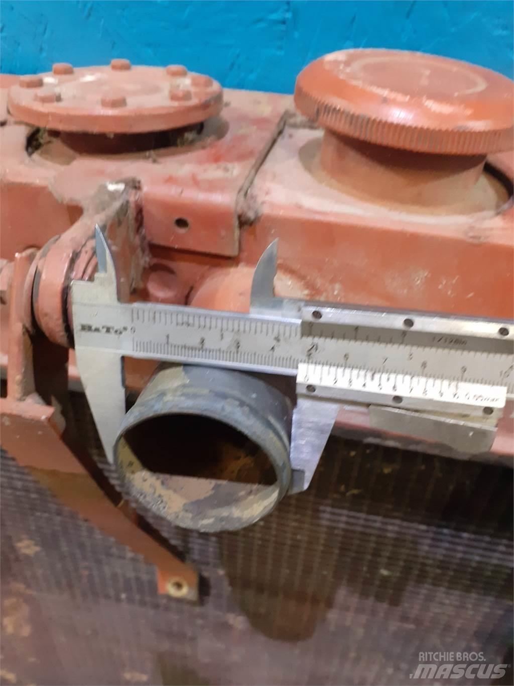 Laverda 3400 Radiatoren