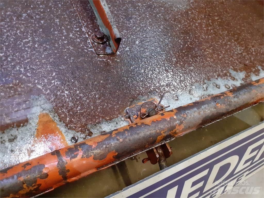 Laverda 3650 Sand- und Salzstreuer