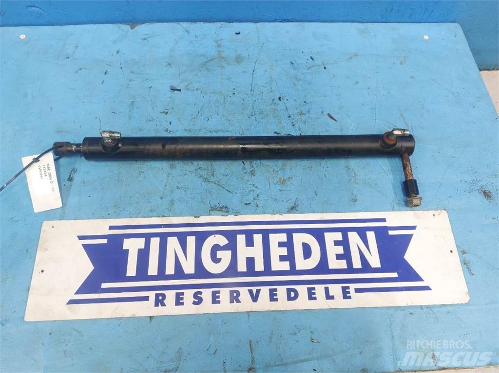 MacDon D60 Zubehör Mähdrescher