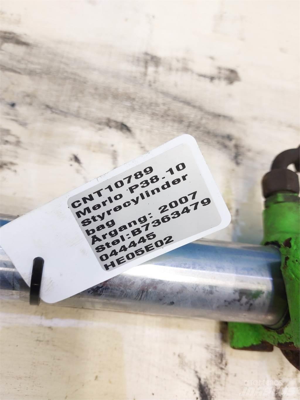 Merlo P38.10 Hydraulik