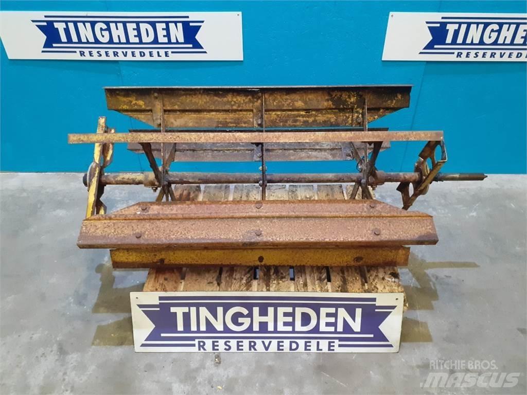 New Holland 1540 Sand- und Salzstreuer