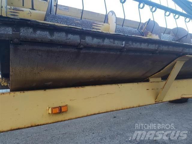 New Holland 24 Zubehör Mähdrescher
