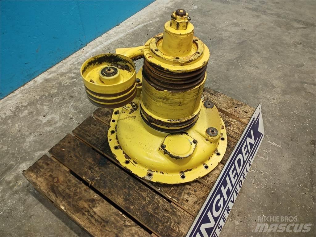 New Holland 8060 Sonstige Landmaschinen