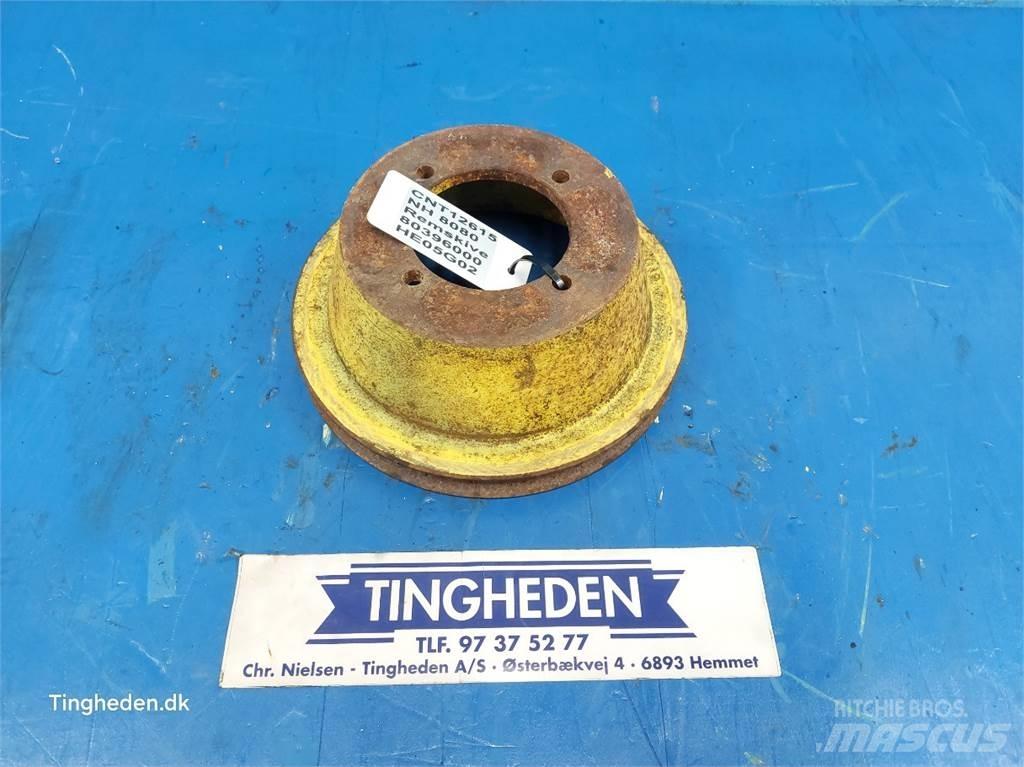 New Holland 8080 Sonstige Landmaschinen