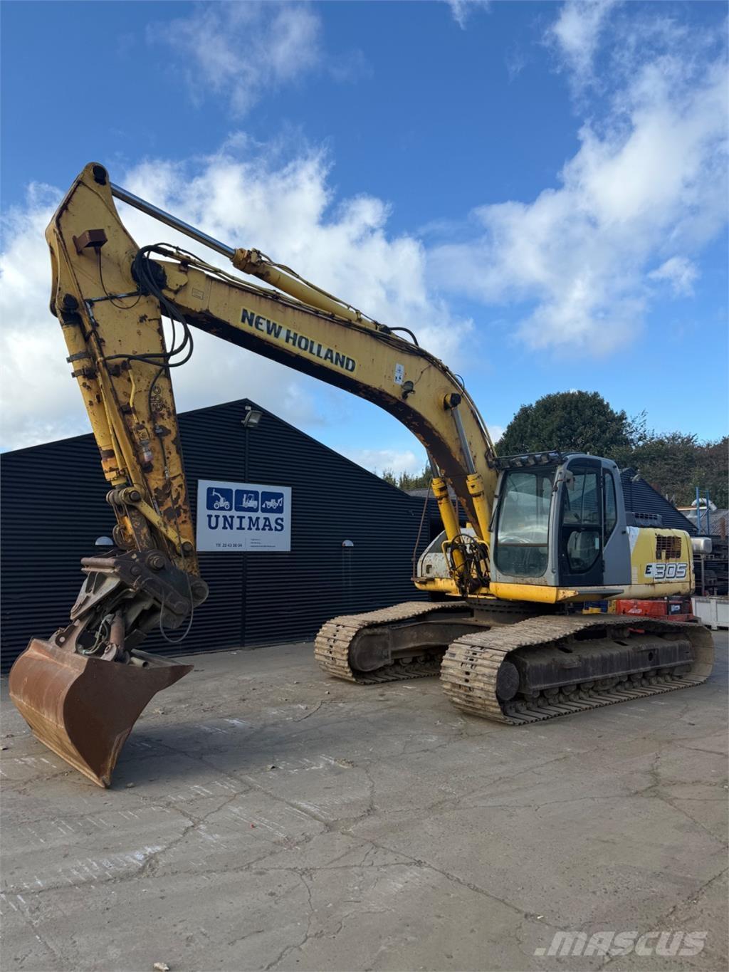 New Holland E305 Raupenbagger