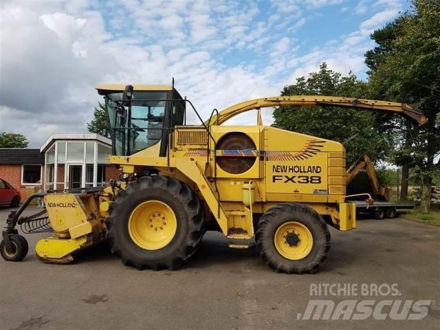 New Holland FX38 Selbstfahrende Häcksler