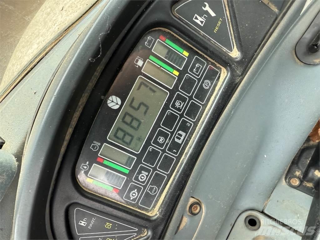 New Holland NH95 Baggerlader