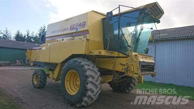 New Holland TF46 Mähdrescher