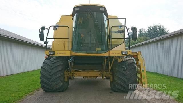 New Holland TF78 Mähdrescher