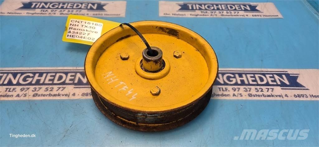 New Holland TX30 Sonstige Landmaschinen