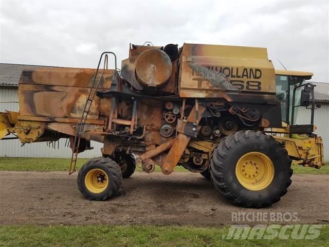 New Holland TX68 Mähdrescher