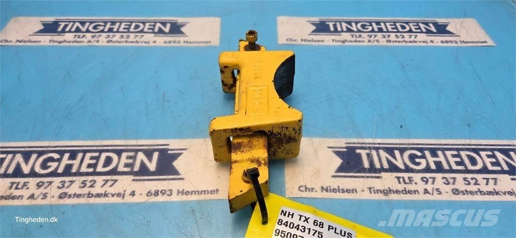 New Holland TX68 Sand- und Salzstreuer