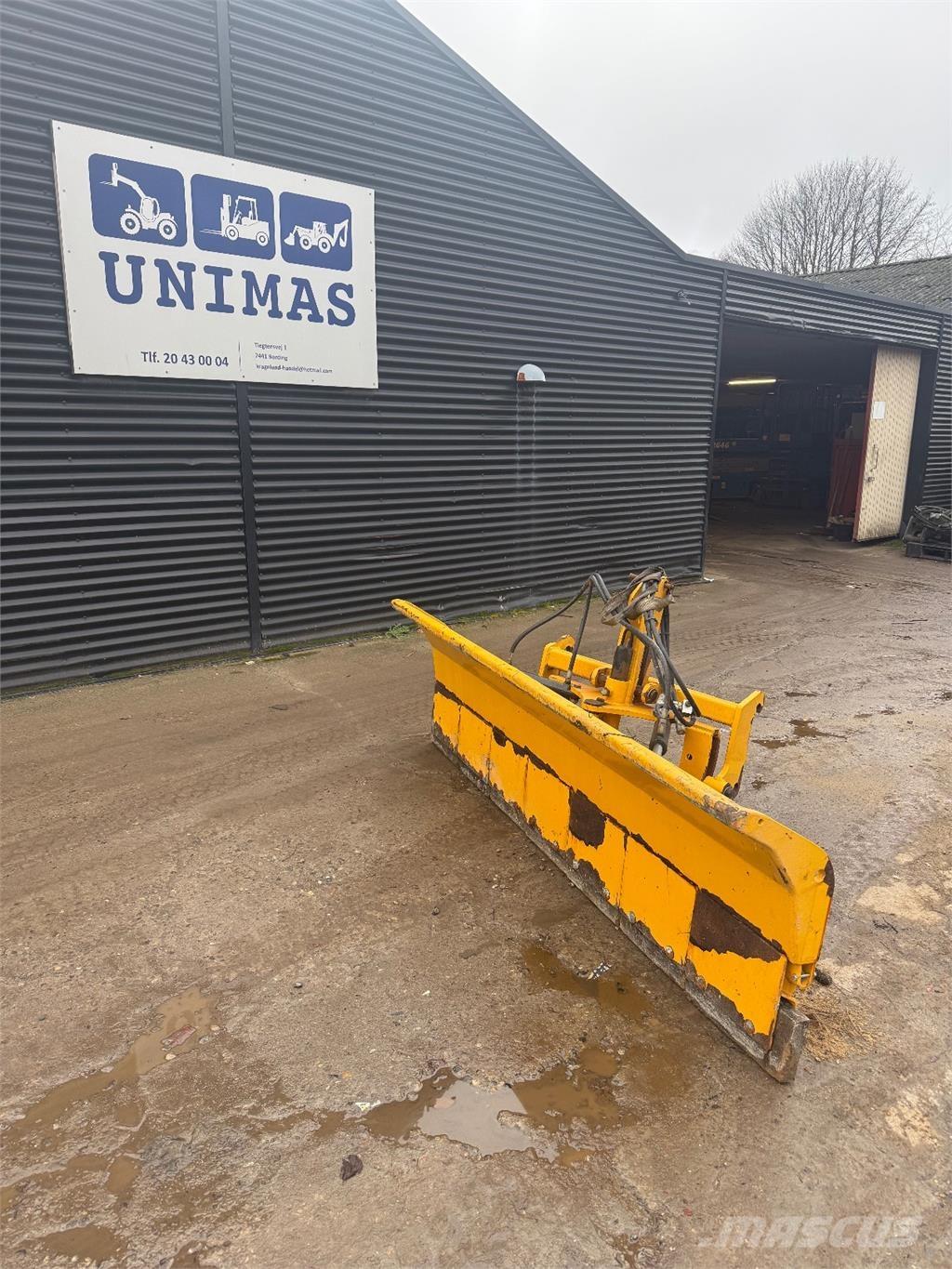 Snowline 2470 Schneeschilde und -pflüge