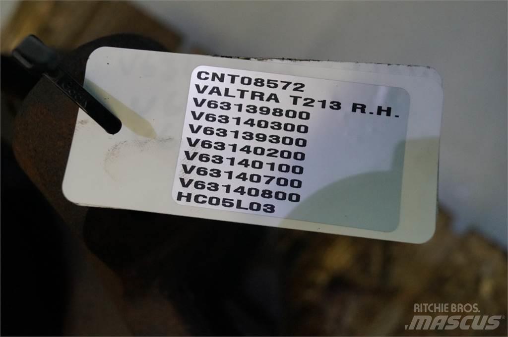 Valtra T213 Sonstiges Traktorzubehör