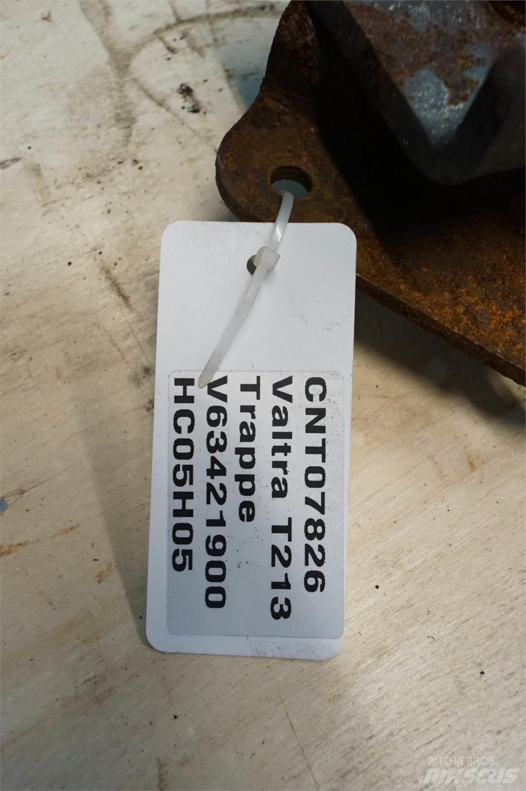 Valtra T213 Sonstiges Traktorzubehör