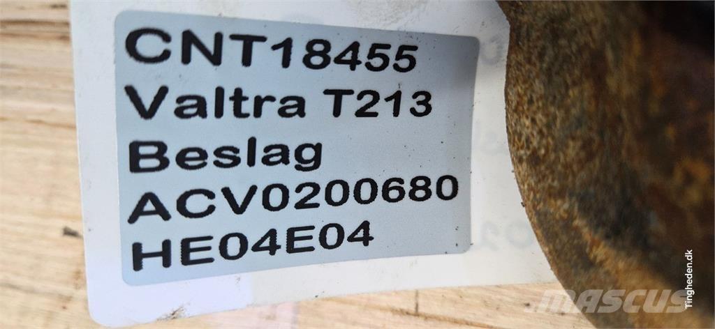 Valtra T213 Sonstiges Traktorzubehör