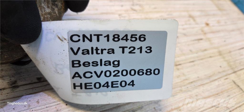 Valtra T213 Sonstiges Traktorzubehör