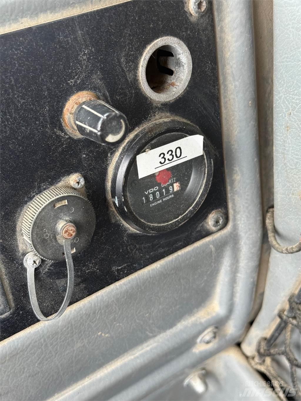 Volvo L330D Radlader