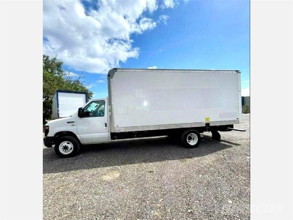 Ford E-350 Kofferaufbau