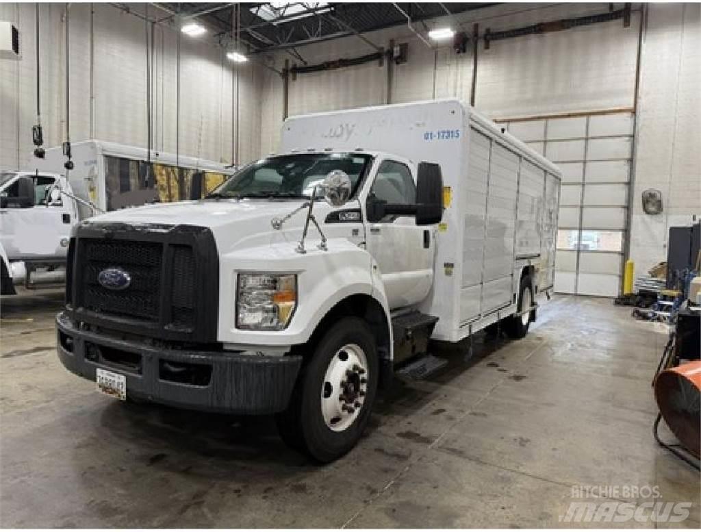 Ford F650 Getränkewagen