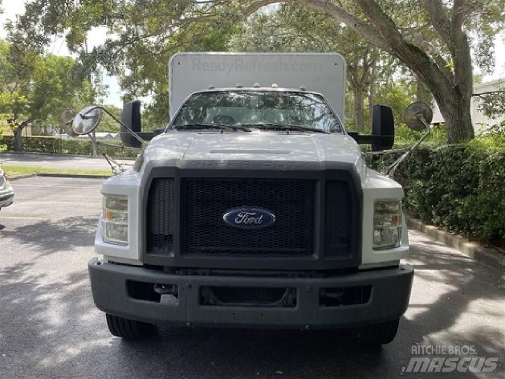 Ford F650 Getränkewagen