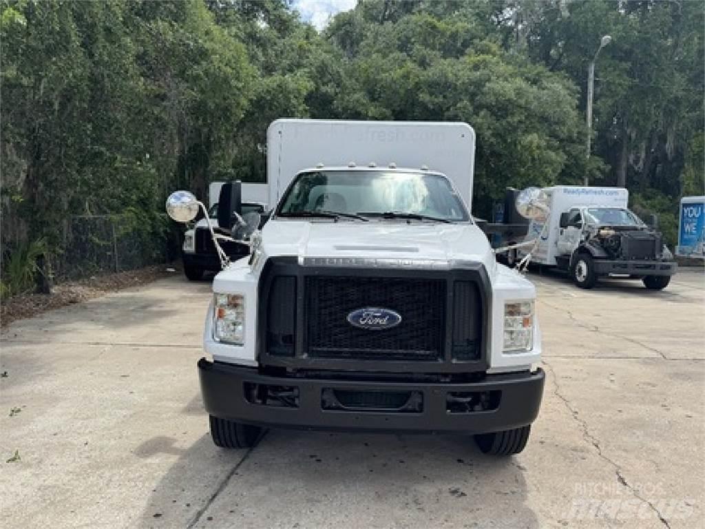 Ford F650 Getränkewagen