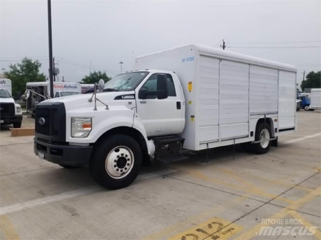 Ford F650 Getränkewagen