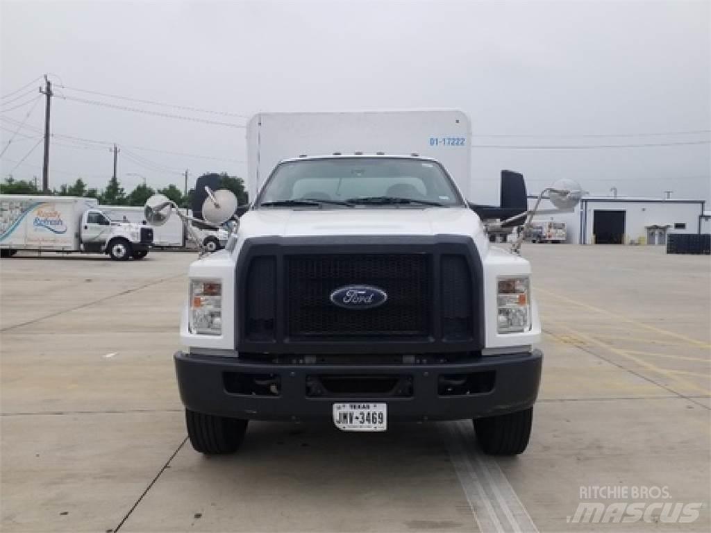 Ford F650 Getränkewagen